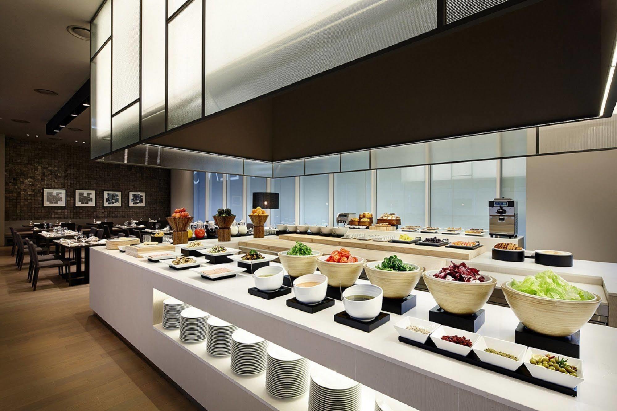 Shilla Stay Gwanghwamun Myeongdong Сеул Екстер'єр фото