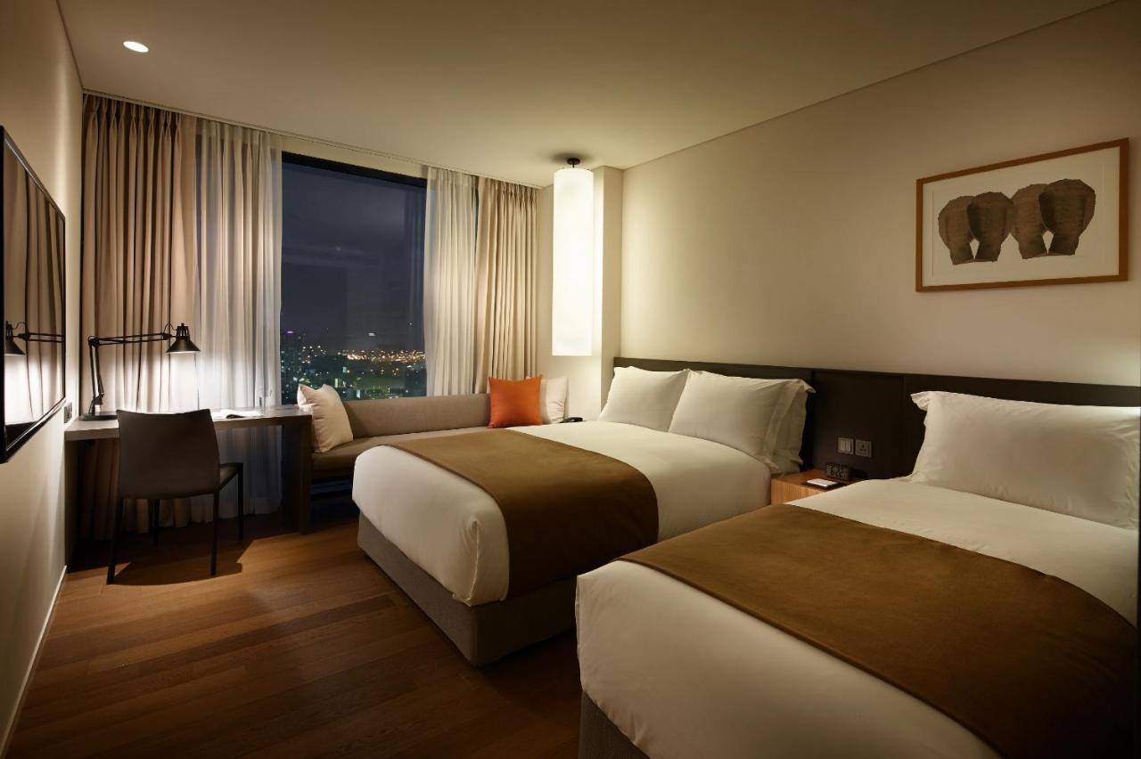 Shilla Stay Gwanghwamun Myeongdong Сеул Екстер'єр фото